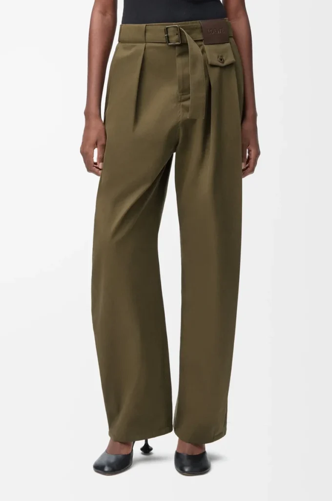 Hose aus Baumwolle und Seide in Khaki-Grün