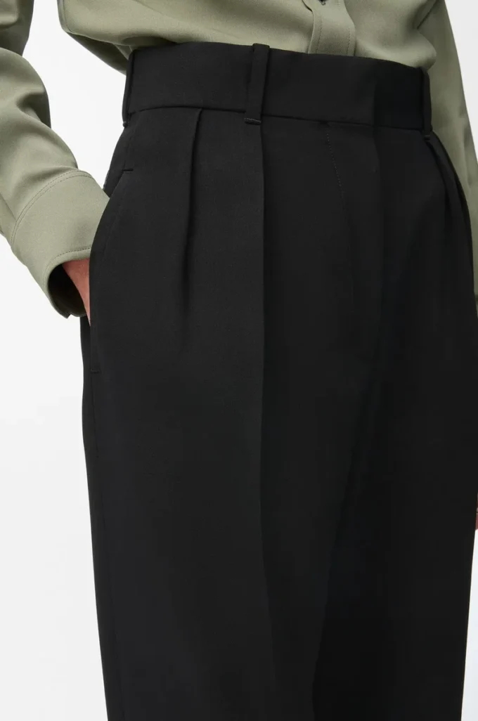 Hose aus Stretch-Viskose in Schwarz