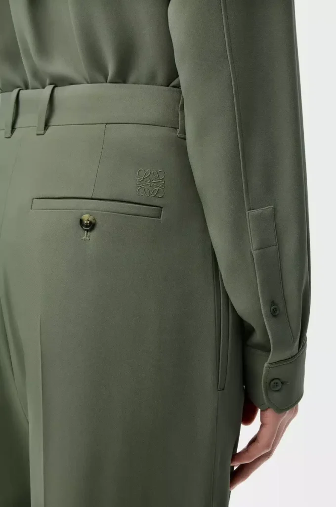 Hose aus Viskosemischung in Khaki-Grün