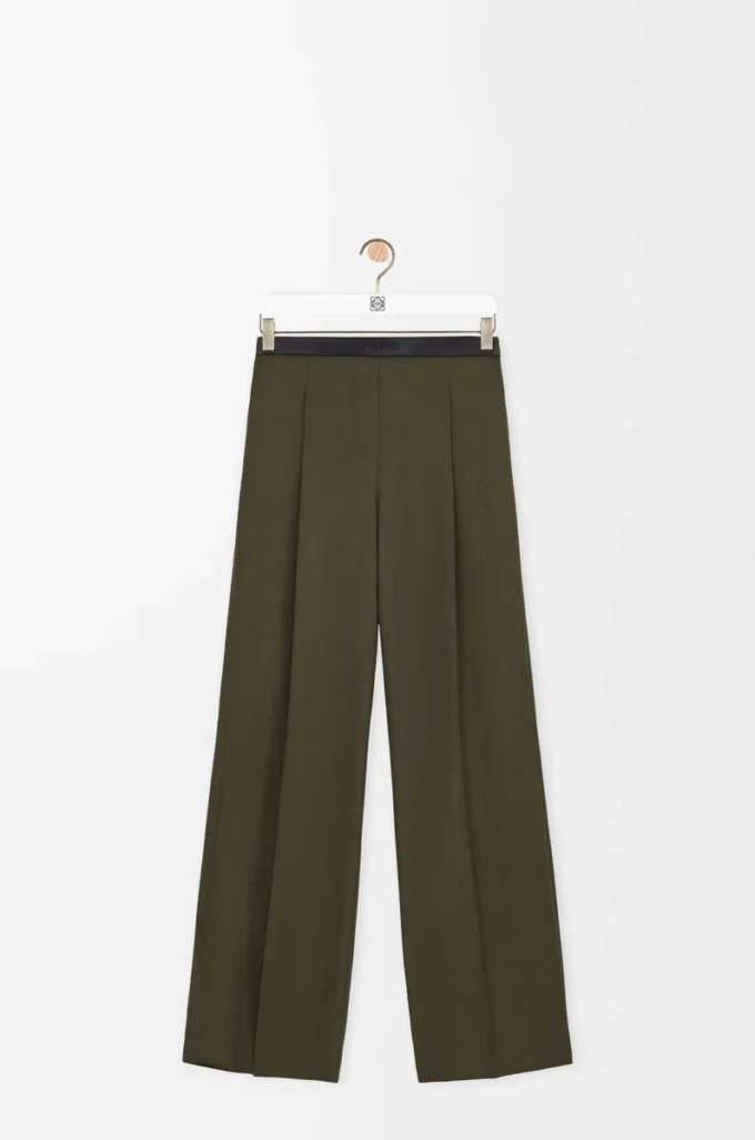 Hose aus Wolle in Khaki-Grün