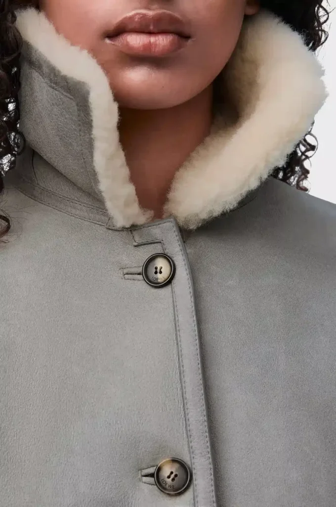 Jacke aus Lammfell Grau