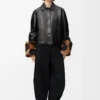 Jacke mit Umschlag aus Nappalammleder Schwarz