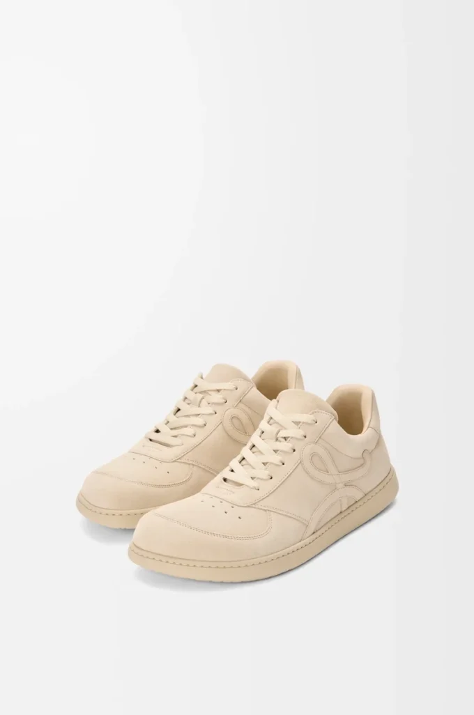 Jambo Sneaker aus Kalbswildleder Oat Milk