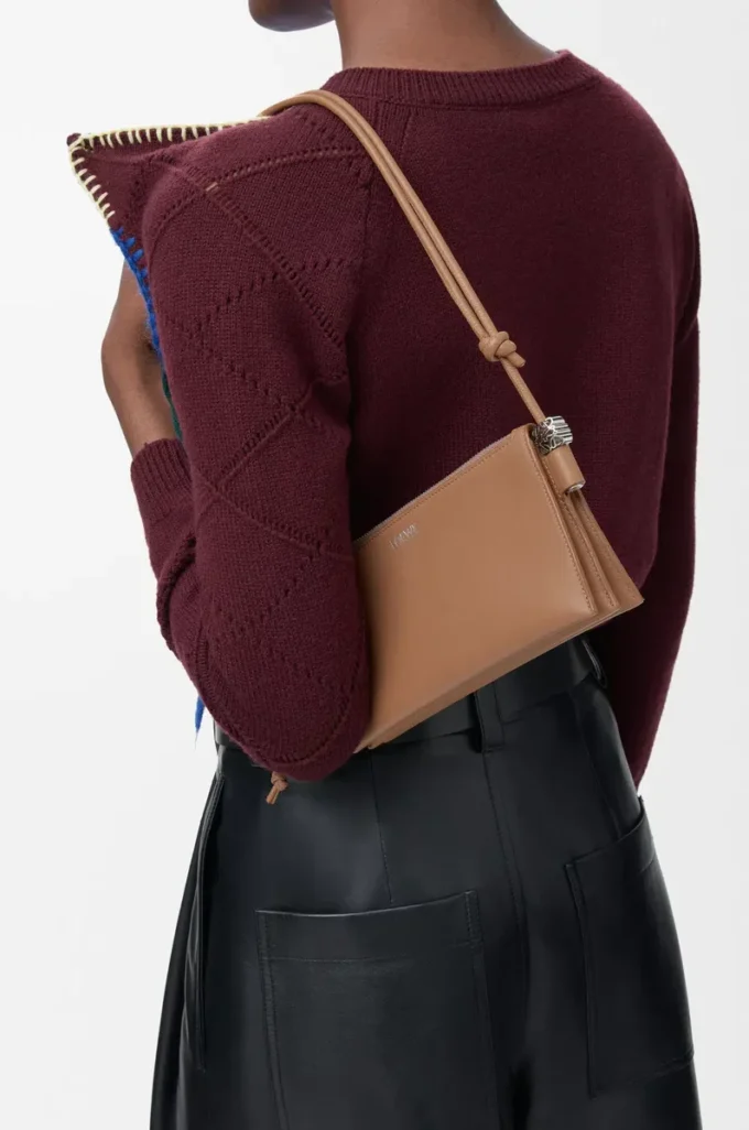 Joya-Tasche aus Nappakalbsleder in Mocha