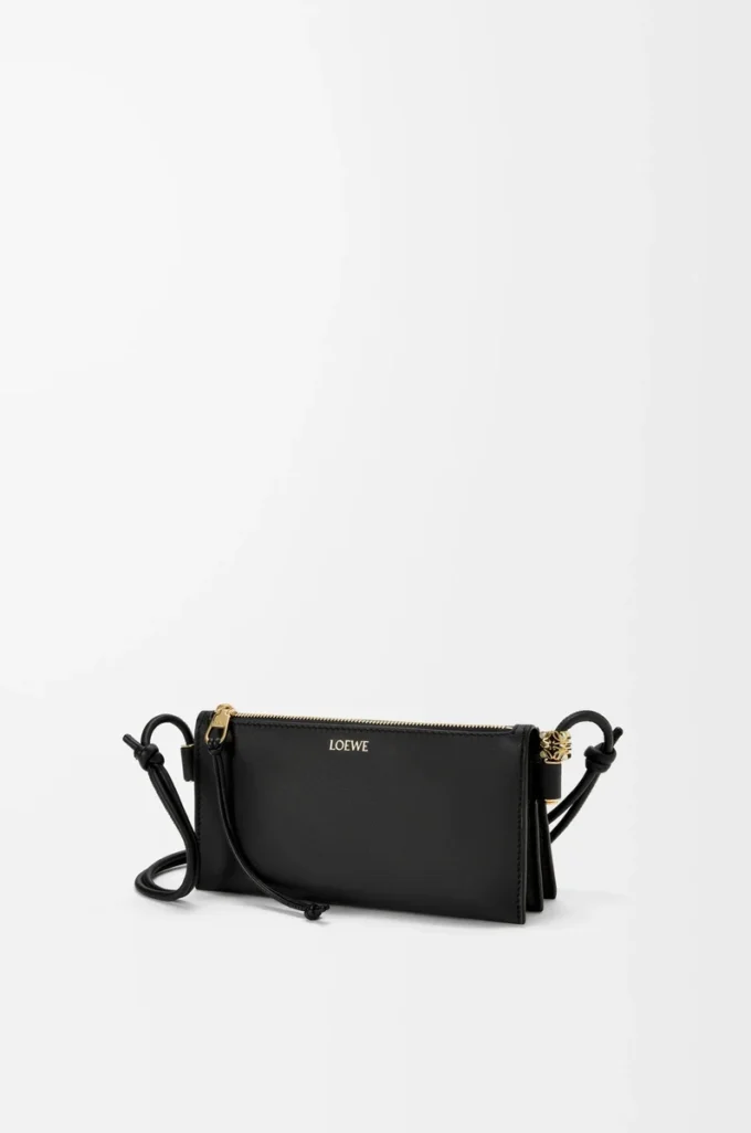 Joya-Tasche aus Nappakalbsleder in Schwarz