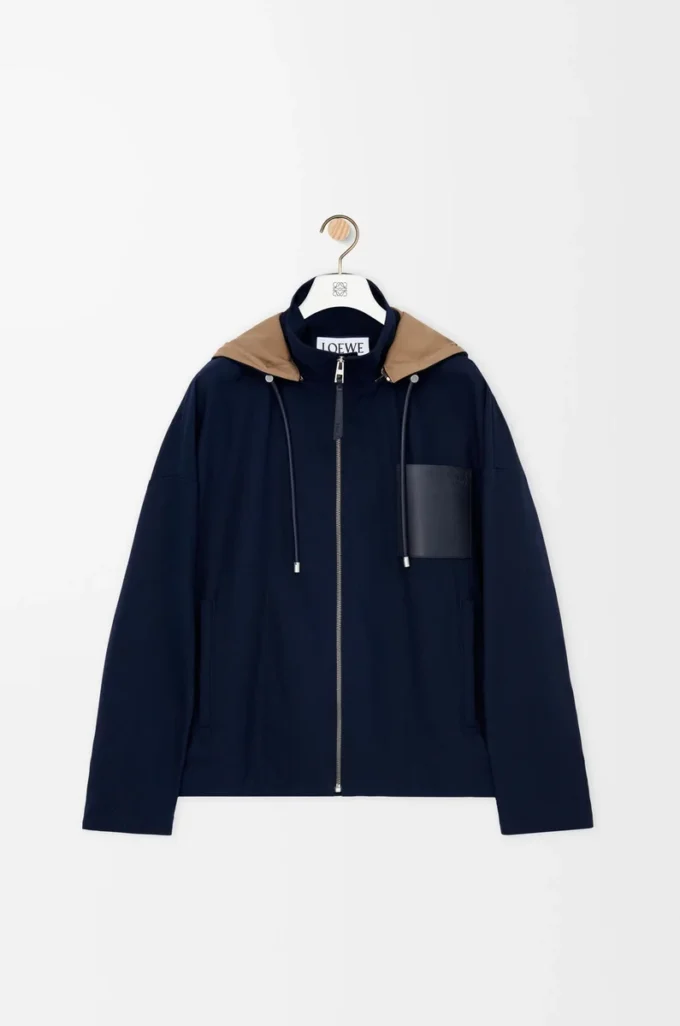 Kapuzenjacke aus Baumwolle in Navy/Beige