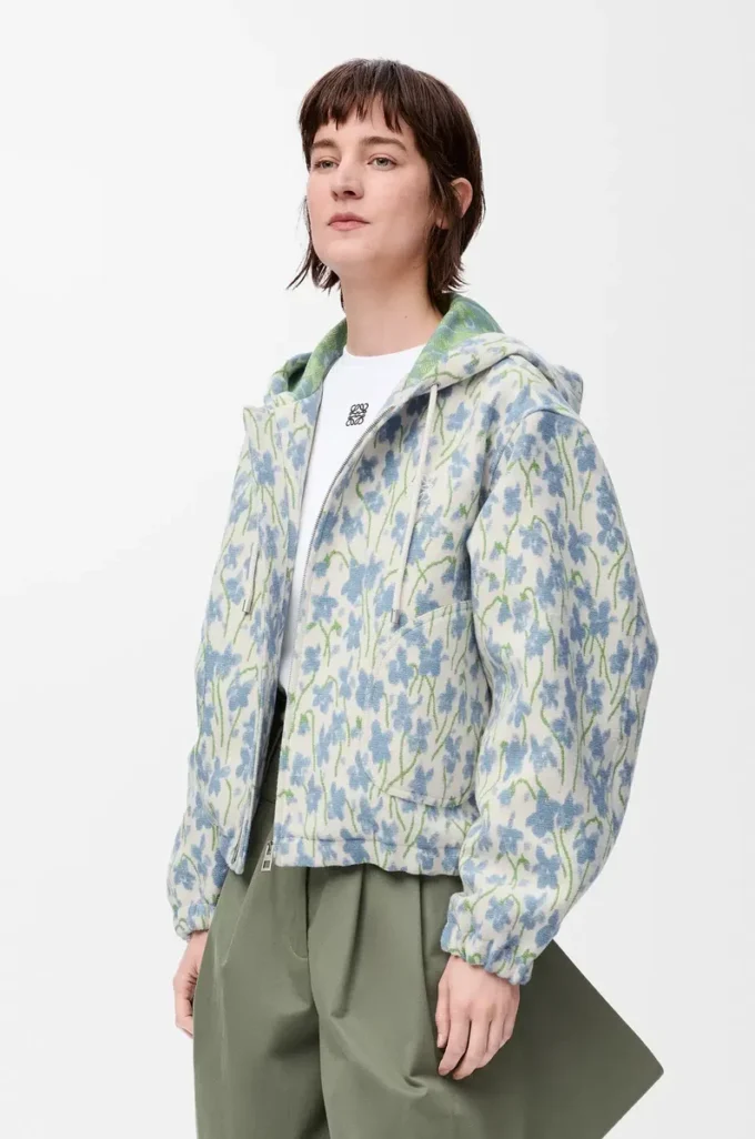Kapuzenjacke aus Wolle und Baumwolle in Weiß/Blau