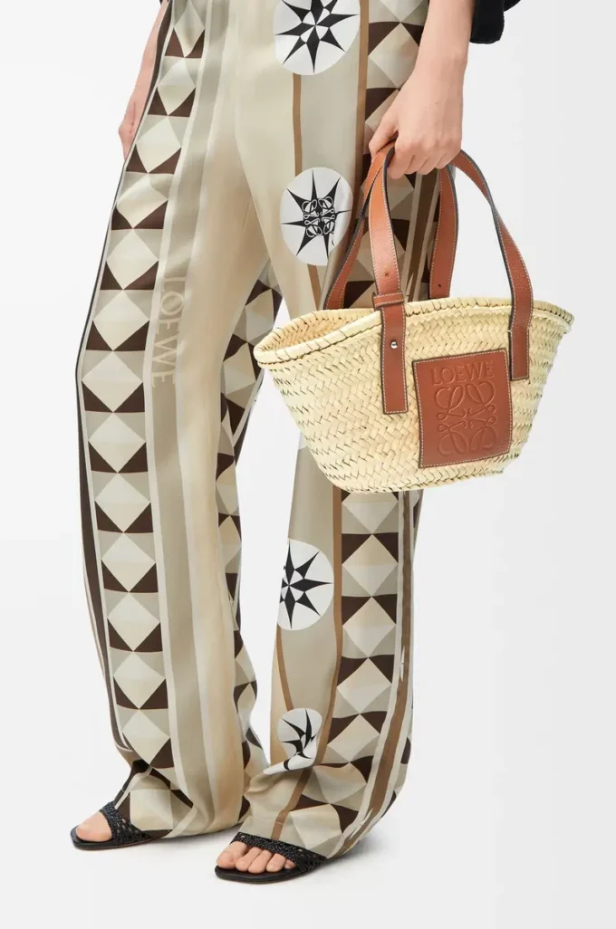 Kleine Basket-Tasche aus Palmblättern und Kalbsleder Natur/Hellbraun