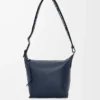Kleine Cubi-Umhängetasche aus geschmeidigem, glattem Kalbsleder und Jacquard in Deep Navy