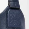 Kleine Cubi-Umhängetasche aus geschmeidigem, glattem Kalbsleder und Jacquard in Deep Navy