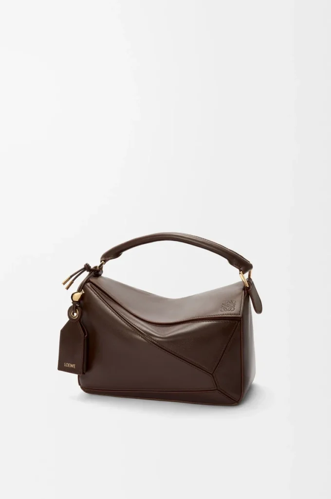 Kleine Featherlight Puzzle Tasche aus Nappalammleder in Dark Chestnut