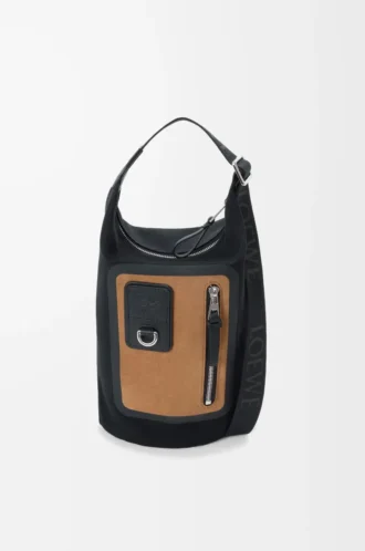 Kleine Flex Loop Bucket Bag aus Canvas und Wildleder in Schwarz/Dunkelgold