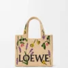 Kleine LOEWE Font-Tasche aus Raffia in Natur