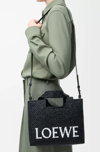 Kleine LOEWE Font-Tasche aus Raffia Schwarz