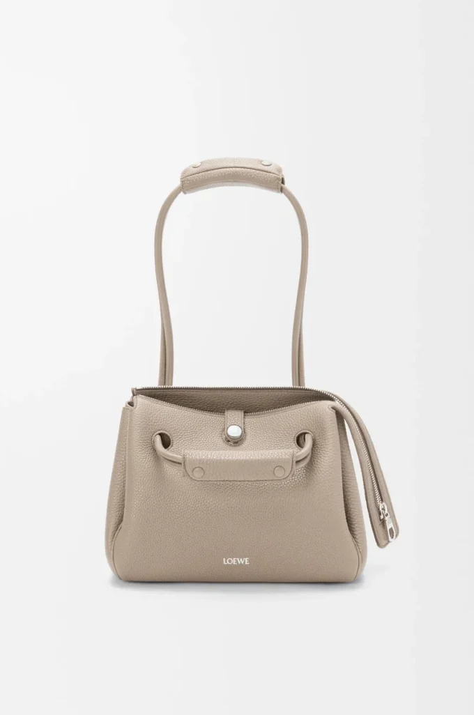 Kleine Madrid-Tasche aus geschmeidigem genarbtem Kalbsleder Clay