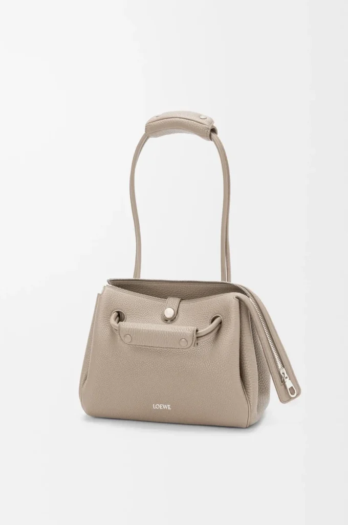 Kleine Madrid-Tasche aus geschmeidigem genarbtem Kalbsleder Clay