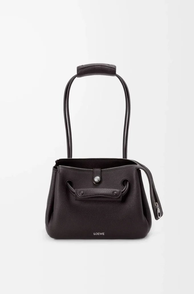 Kleine Madrid-Tasche aus geschmeidigem genarbtem Kalbsleder Dark Ebony
