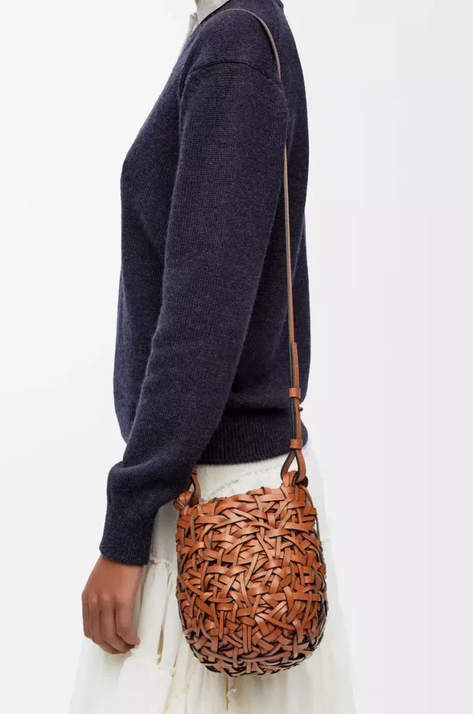 Kleine Nest Basket Tasche aus Kalbsleder Tan