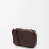 Kleine Pebble Messenger Bag aus geschmeidigem genarbtem Kalbsleder Oxblood