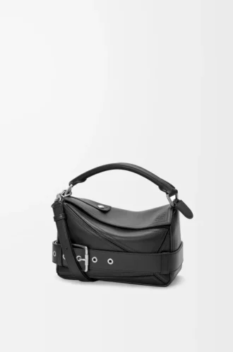 Kleine Puzzle Biker-Tasche aus glänzendem Kalbsleder in Schwarz