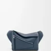 Kleine Puzzle Edge Gürteltasche aus klassischem Kalbsleder in Indigo Dye