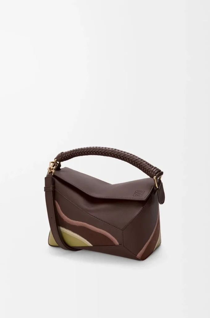 Kleine Puzzle Edge Landscape Tasche aus Nappakalbsleder in Schokoladenbraun/Hellmoos