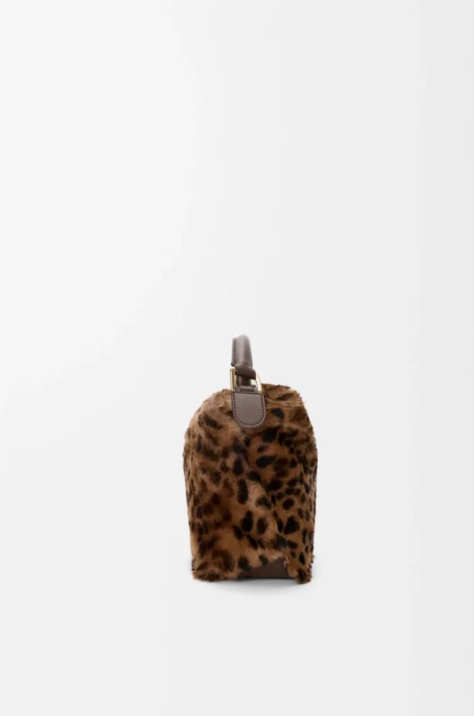 Kleine Puzzle Edge Tasche aus bedrucktem Lammfell in Beige/Braun