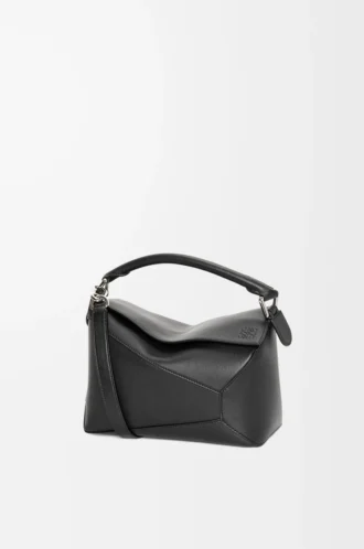 Kleine Puzzle Edge Tasche aus klassischem Kalbsleder in Schwarz
