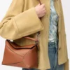 Kleine Puzzle Edge Tasche aus klassischem Kalbsleder in Tan