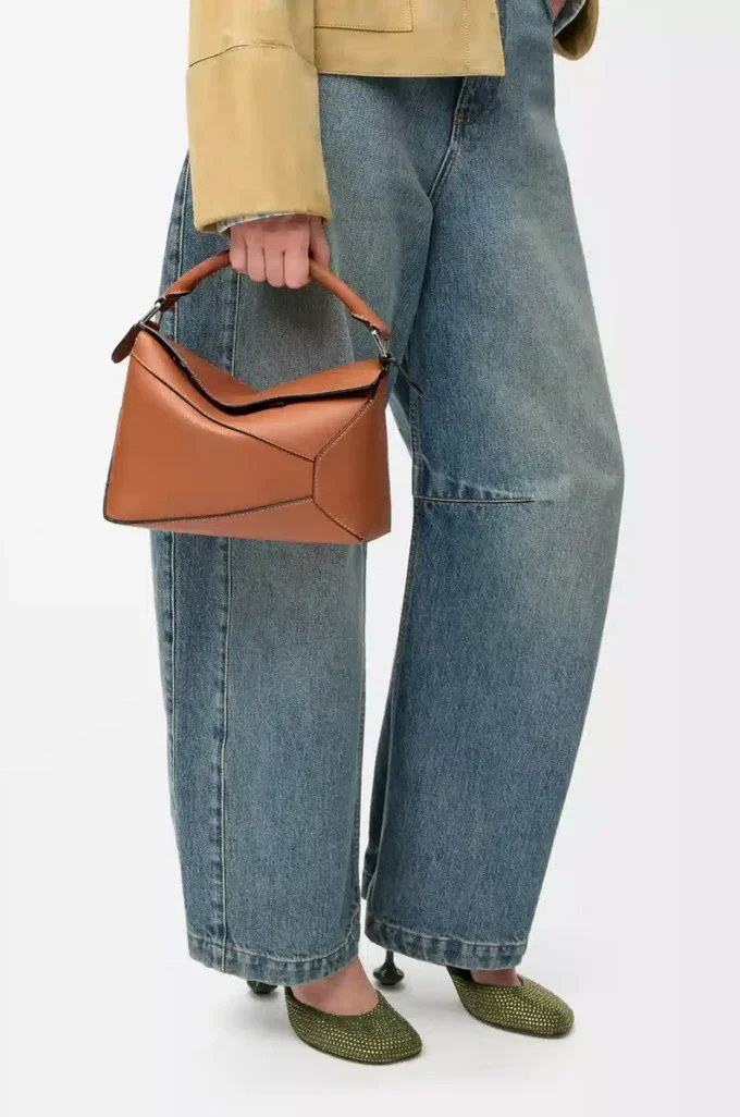 Kleine Puzzle Edge Tasche aus klassischem Kalbsleder in Tan
