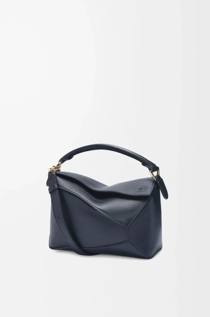 Kleine Puzzle Edge Tasche aus weichem genarbtem Kalbsleder Deep Navy