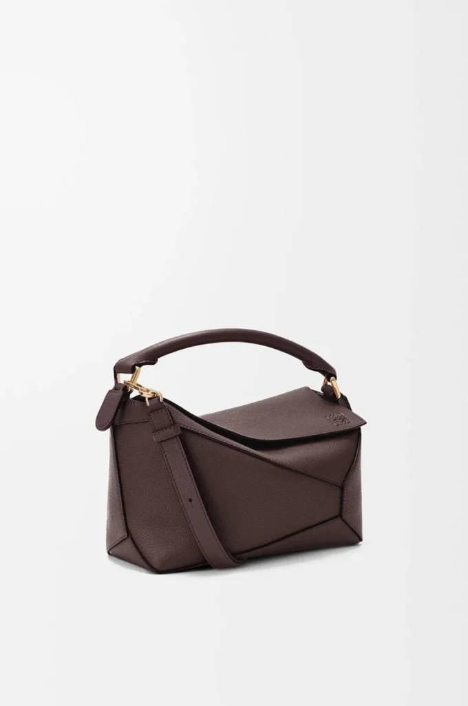 Kleine Puzzle Edge Tasche aus weichem genarbtem Kalbsleder in Dark Chestnut