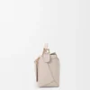Kleine Puzzle Edge Tasche aus weichem genarbtem Kalbsleder in Light Ghost