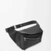 Kleine Puzzle-Gürteltasche aus genarbtem Kalbsleder Schwarz