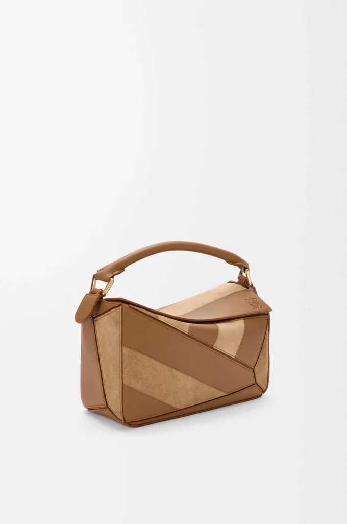 Kleine Puzzle-Tasche aus klassischem Kalbsleder und Wildleder in Eiche