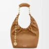 Kleine Squeeze-Tasche aus weichem Nappalammleder Eiche