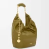 Kleine Squeeze-Tasche aus weichem Nappalammleder Olive