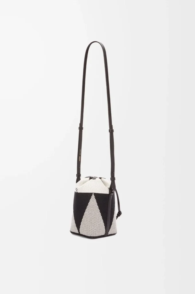Kleine Treasure Bako-Beuteltasche aus Jacquard-Canvas und Kalbsleder Natur/Schwarz