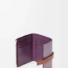 Kleine vertikale Geldbörse aus weichem genarbtem Kalbsleder in Dirty Mauve/Squirrel