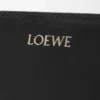 Knot Kompaktbrieftasche aus glänzendem Nappakalbsleder Schwarz/Leuchtendes Orange