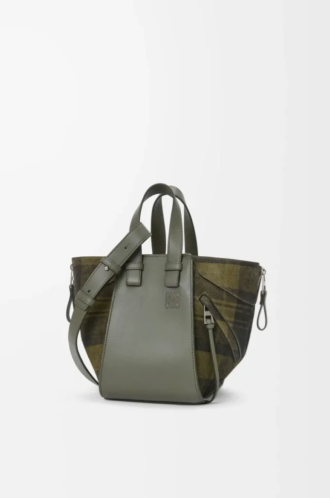 Kompakte Hammock-Tasche aus Wildleder und klassischem Kalbsleder Khaki/Grün