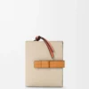 Kompakte Reißverschlussbrieftasche aus weichem genarbtem Kalbsleder Light Oat/Honey