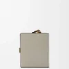 Kompakte Reißverschlussbrieftasche aus weichem genarbtem Kalbsleder Shell Grey/Eucalyptus