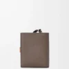 Kompakte Reißverschlussbrieftasche aus weichem genarbtem Kalbsleder Taupe/Gold