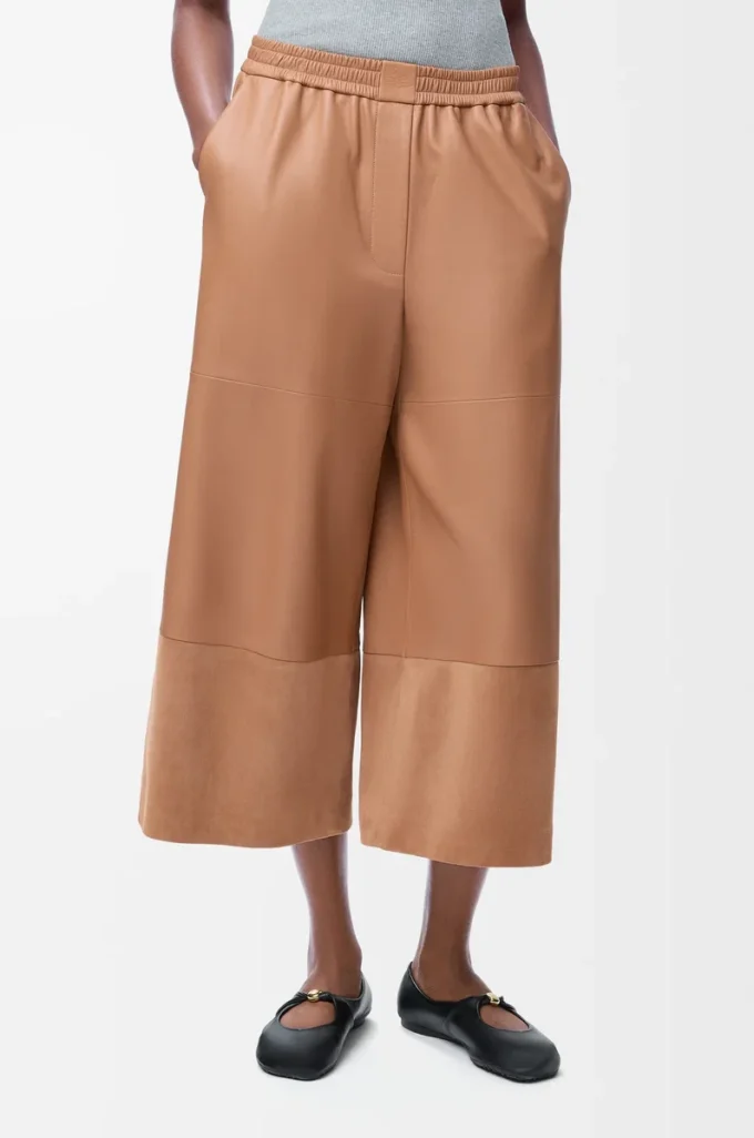 Kurze Hose aus Nappalammleder und Ziegenveloursleder Toffee