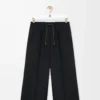 Kurze Hose aus Stretch-Viskose Schwarz