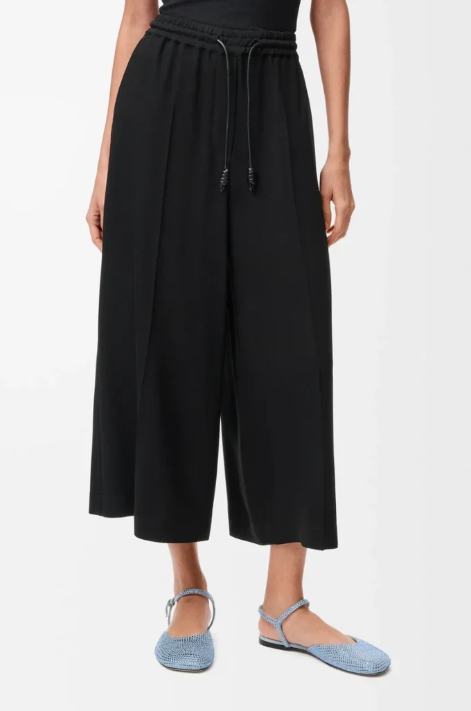 Kurze Hose aus Stretch-Viskose Schwarz
