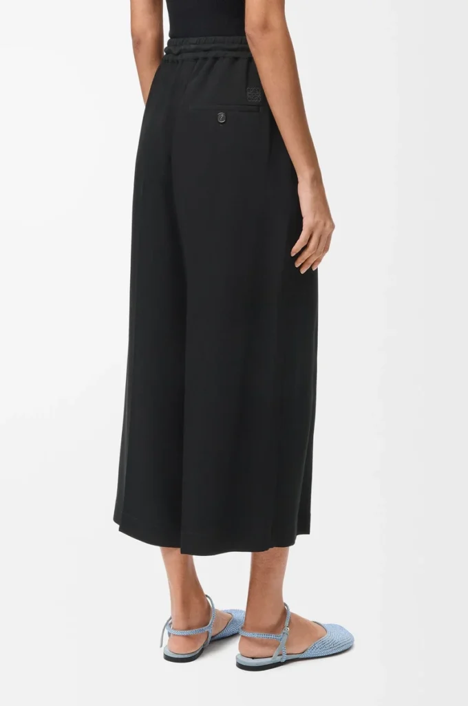 Kurze Hose aus Stretch-Viskose Schwarz
