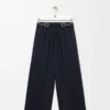 Kurze Hose mit Gürtel aus Wolle in Marineblau