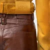 Kurze Jacke aus hellbraunem Lammwildleder